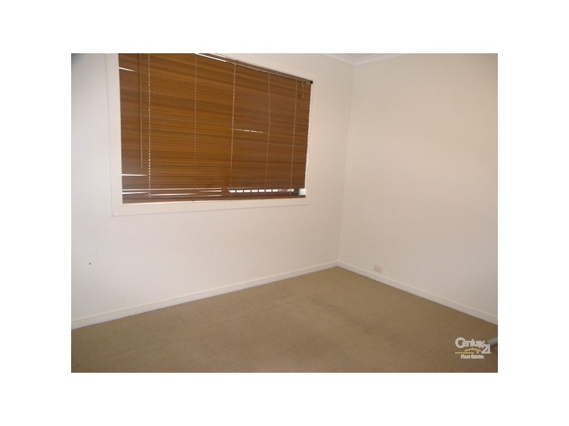 8/2 Benjamin Street, Mount Lofty QLD 4350