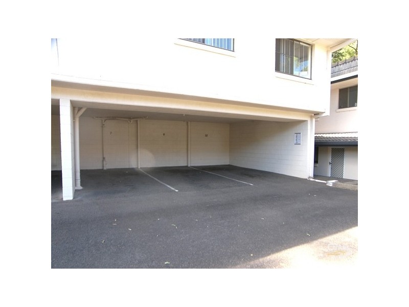 8/2 Benjamin Street, Mount Lofty QLD 4350