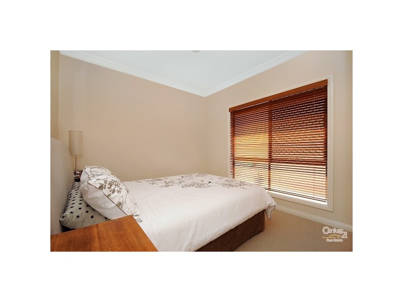 1 Bridget Court, Middle Ridge QLD 4350