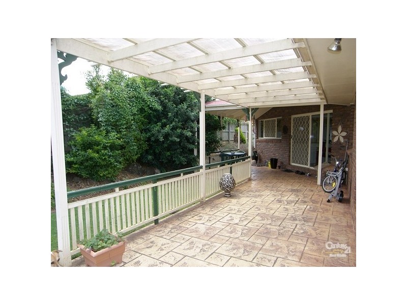 5 Navajo Street, Wilsonton QLD 4350