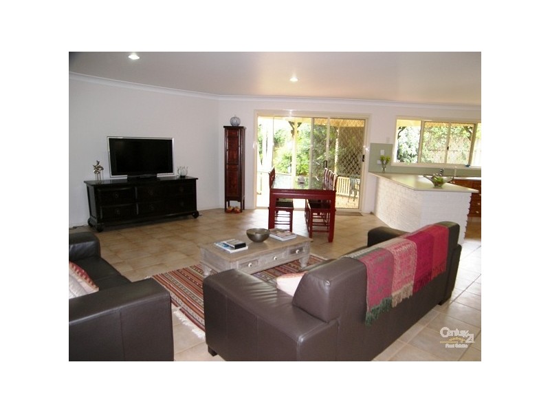 5 Navajo Street, Wilsonton QLD 4350