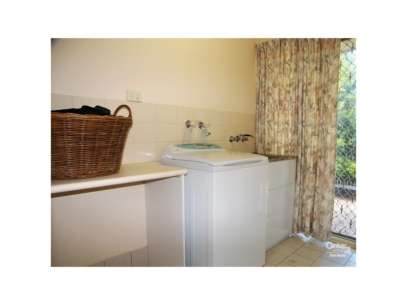 5 Navajo Street, Wilsonton QLD 4350