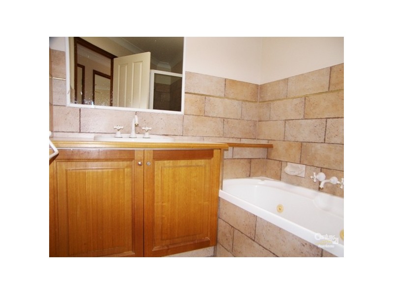 2/6 Ocean Street, Rangeville QLD 4350