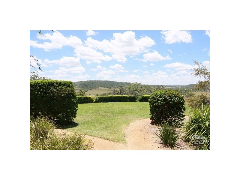 192 Meyninks Road, Hodgson Vale QLD 4352