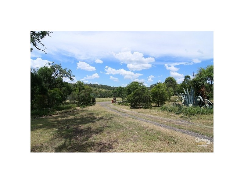 192 Meyninks Road, Hodgson Vale QLD 4352