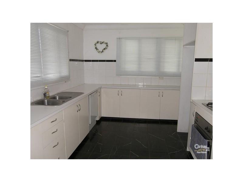 Centenary Heights QLD 4350