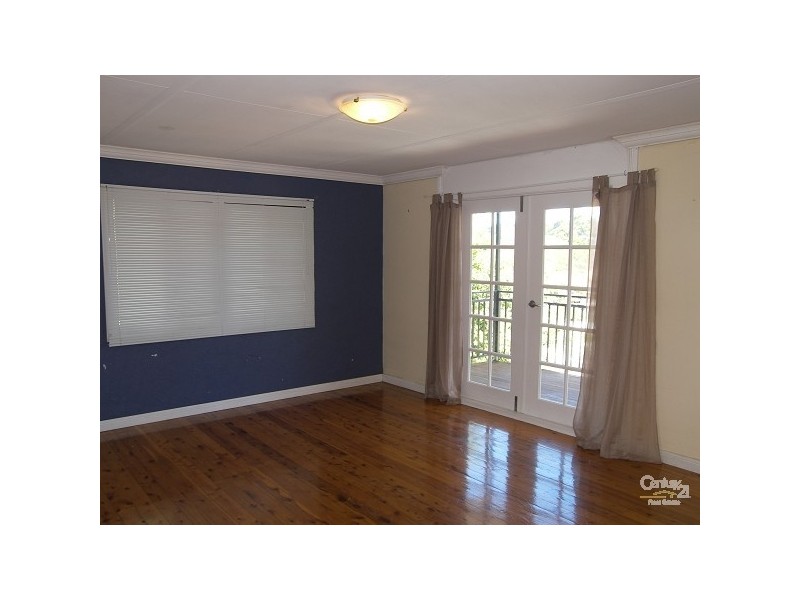 Centenary Heights QLD 4350