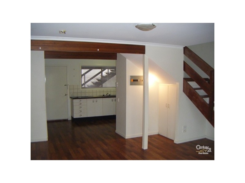 Mount Lofty QLD 4350