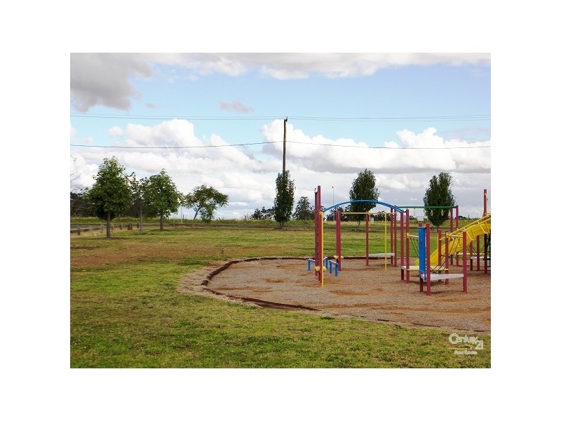 Kearneys Spring QLD 4350