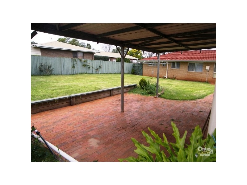 Centenary Heights QLD 4350