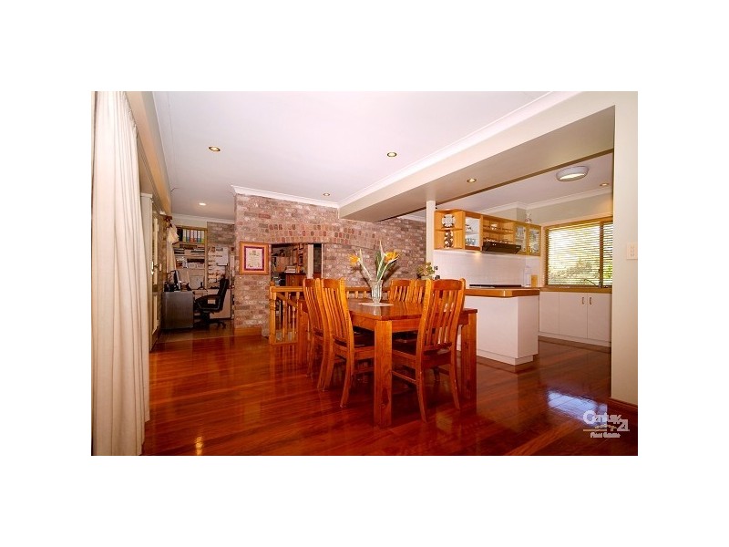 Centenary Heights QLD 4350