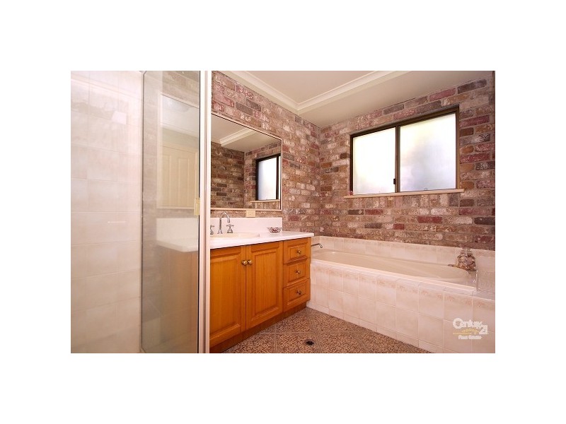 Centenary Heights QLD 4350