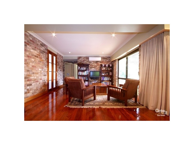 Centenary Heights QLD 4350