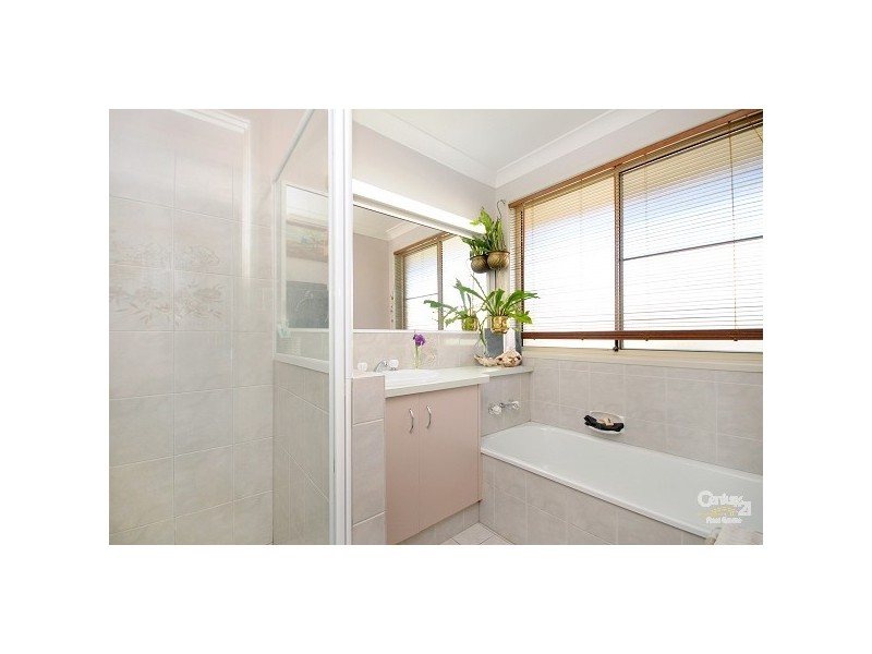 35 Seppelt Street, Wilsonton QLD 4350