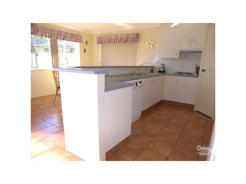 36 Dandelion Drive, Middle Ridge QLD 4350