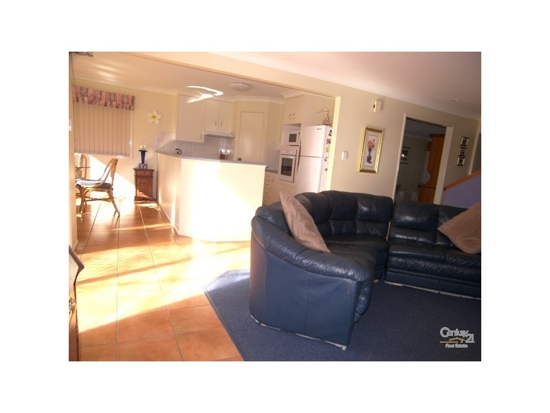 36 Dandelion Drive, Middle Ridge QLD 4350