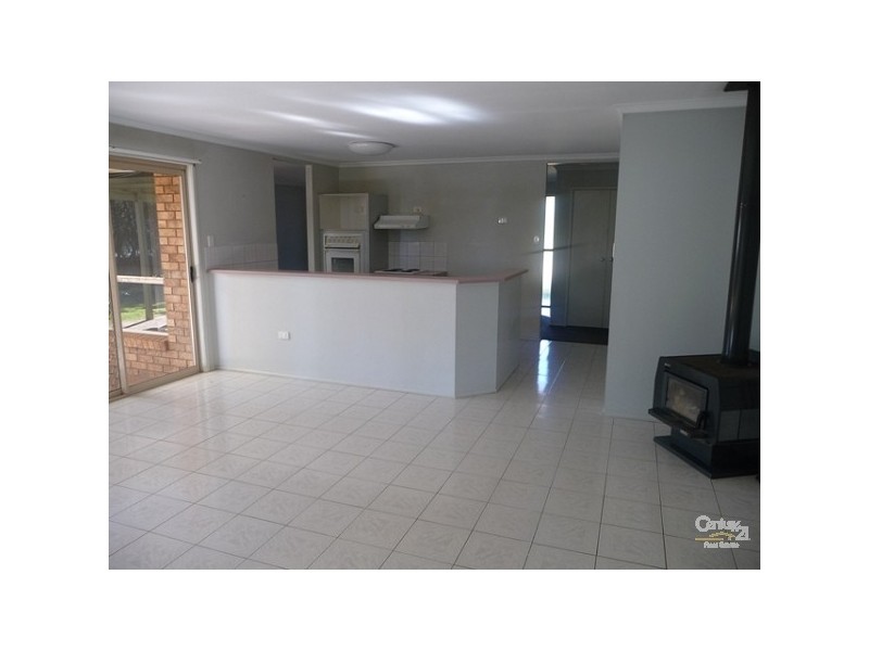 3 OBeirne Street, Kearneys Spring QLD 4350