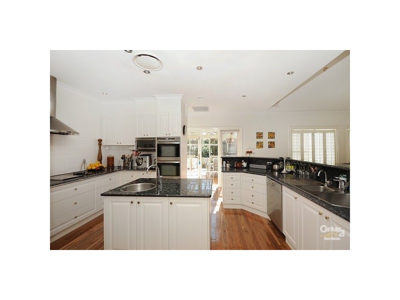 5 Martindale Court, Mount Lofty QLD 4350