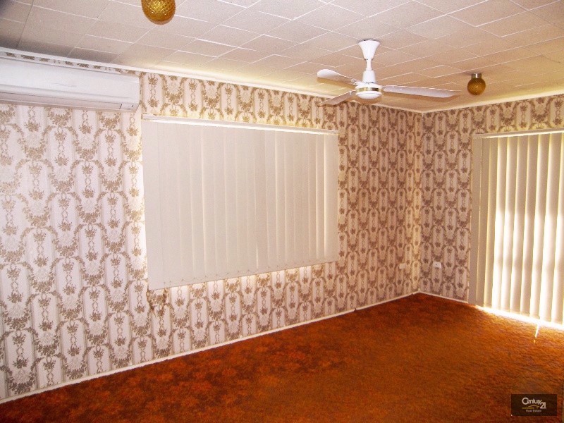 14 Makepeace Street, Rockville QLD 4350