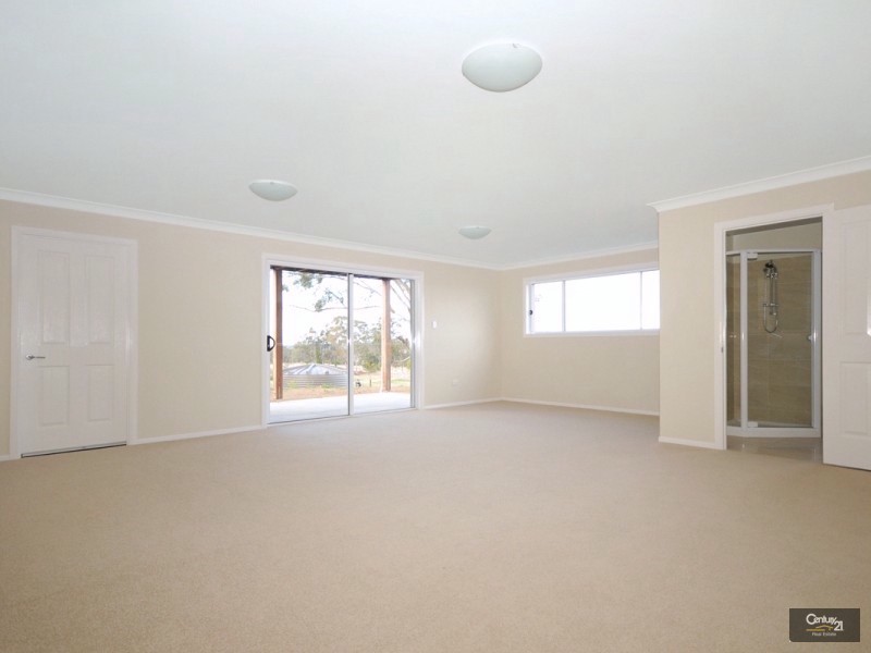 2 Sawyers Court, Gowrie Junction QLD 4352