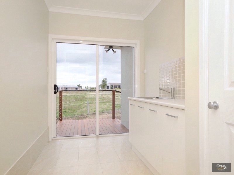 2 Sawyers Court, Gowrie Junction QLD 4352