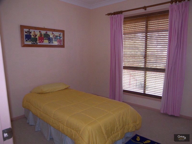 67 Warkon Street, Greenmount QLD 4359