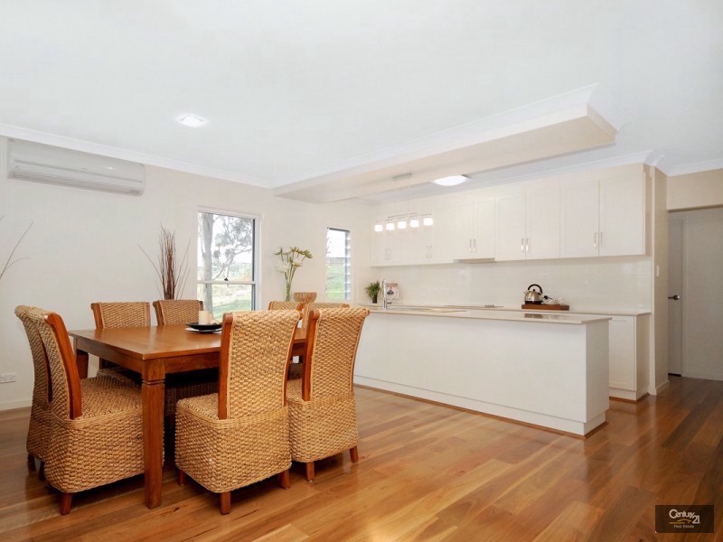 24 Camborne Street, Highfields QLD 4352