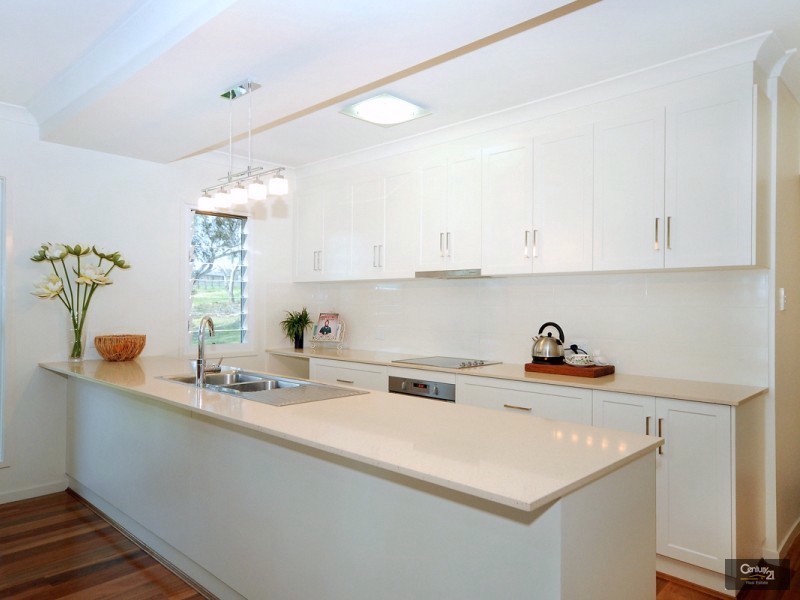 24 Camborne Street, Highfields QLD 4352