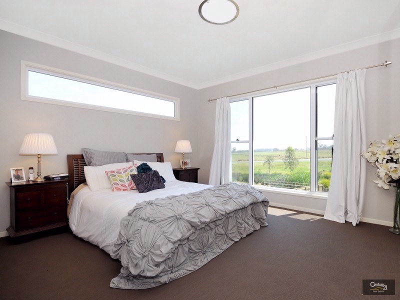 24 Camborne Street, Highfields QLD 4352