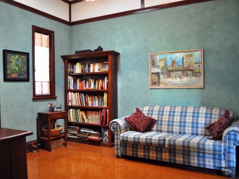 6 Cathro Street, Rockville QLD 4350