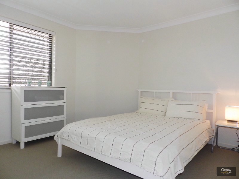 3/6 Salisbury Street, Darling Heights QLD 4350