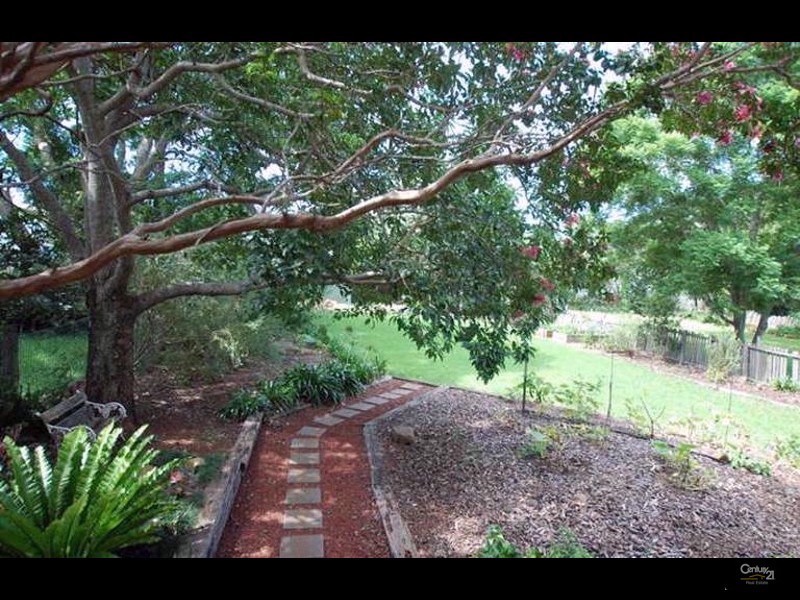 Mount Lofty QLD 4350