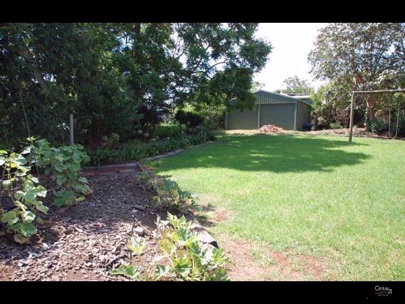 Mount Lofty QLD 4350