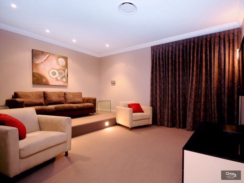 41 Windemere Terrace, Mount Lofty QLD 4350