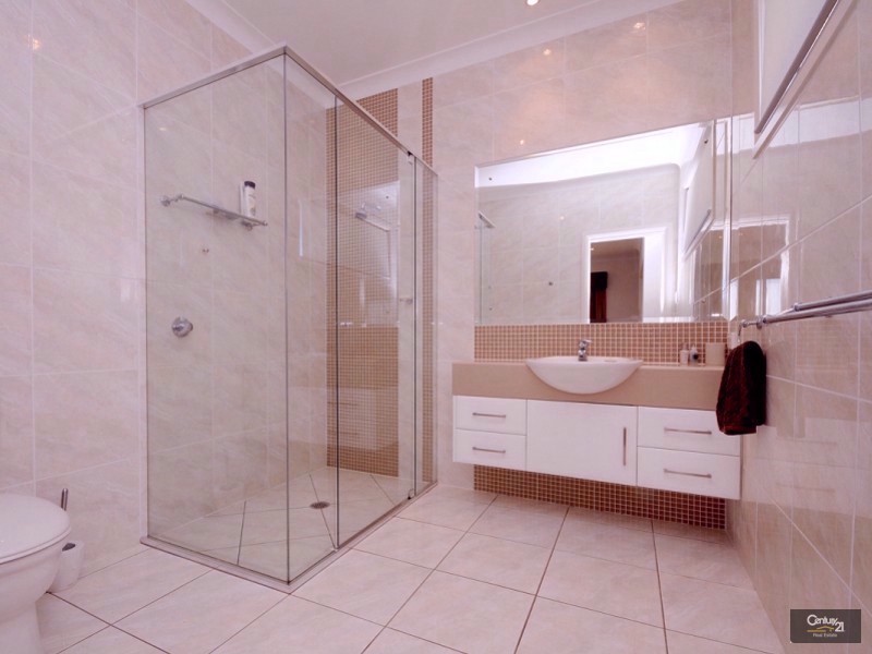 41 Windemere Terrace, Mount Lofty QLD 4350