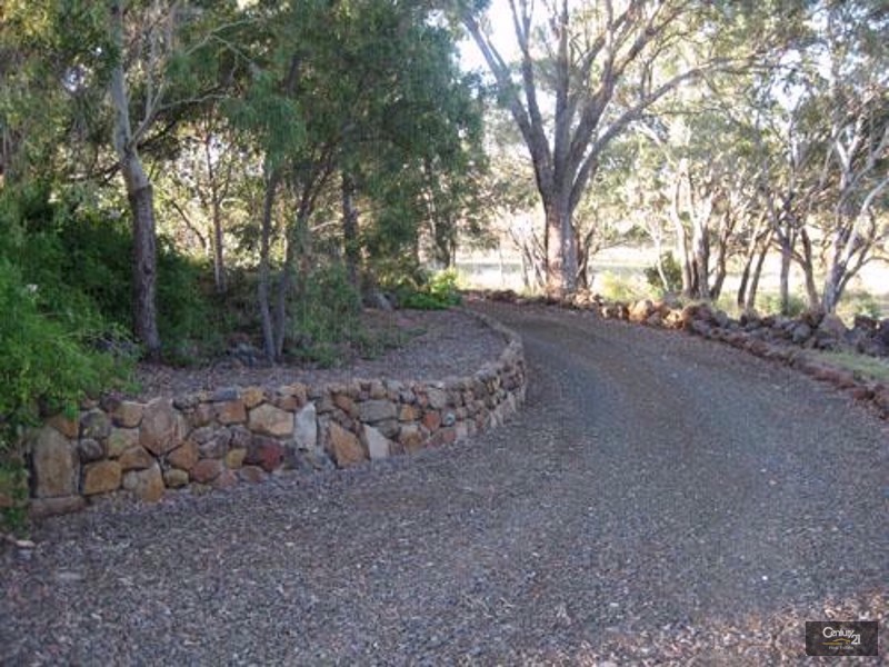 145 Henningsen Road, Oakey QLD 4401