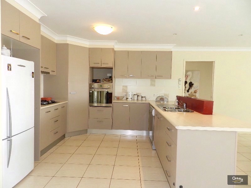 261 Glenvale Road, Glenvale QLD 4350
