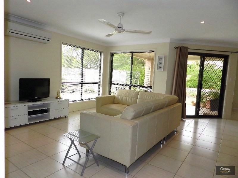 261 Glenvale Road, Glenvale QLD 4350