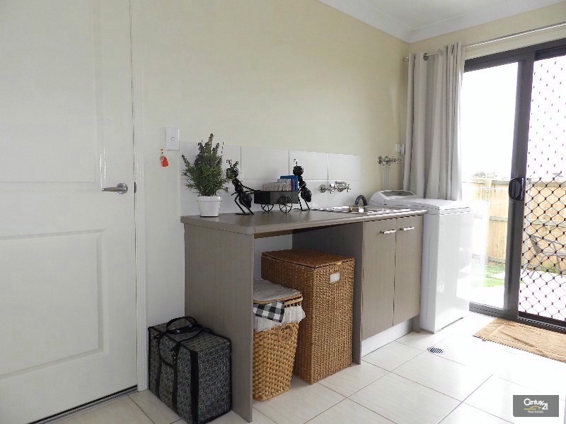261 Glenvale Road, Glenvale QLD 4350