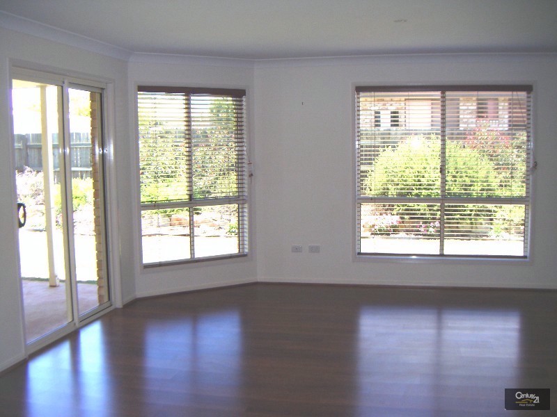 18 Kestrel Drive, Highfields QLD 4352