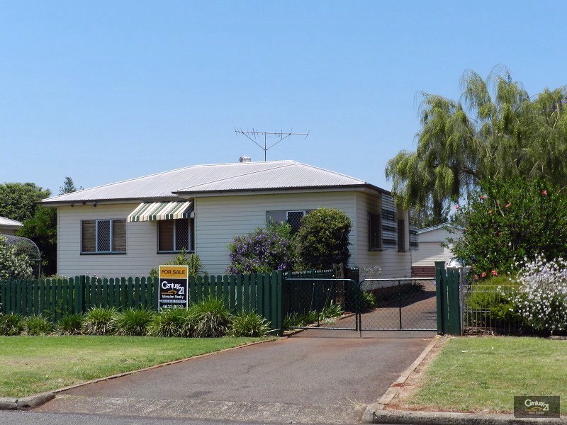 34 Buckland Street, Harristown QLD 4350