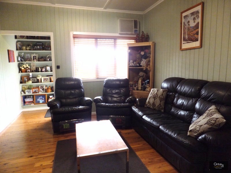 34 Buckland Street, Harristown QLD 4350