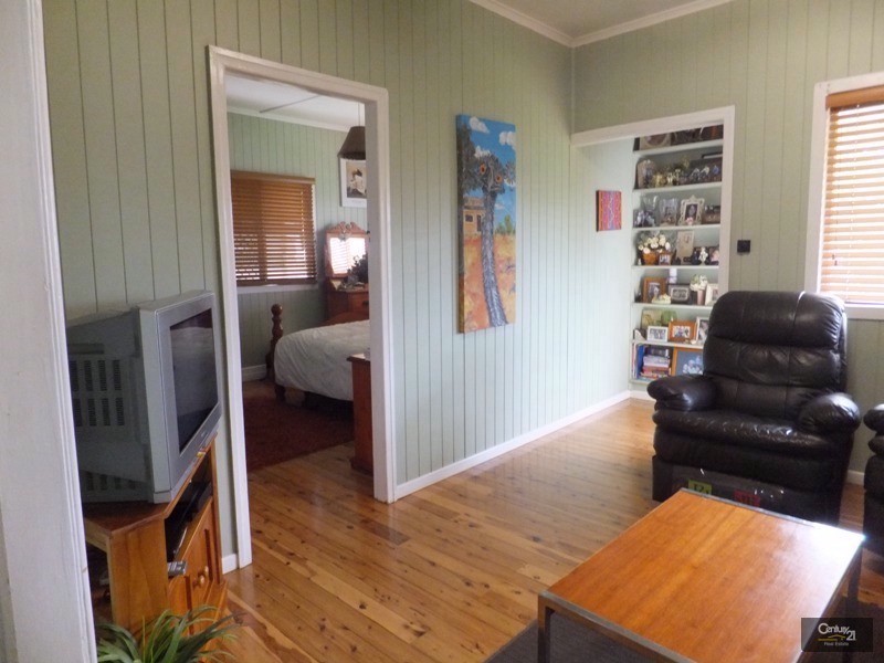 34 Buckland Street, Harristown QLD 4350