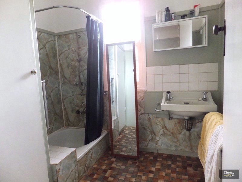 34 Buckland Street, Harristown QLD 4350