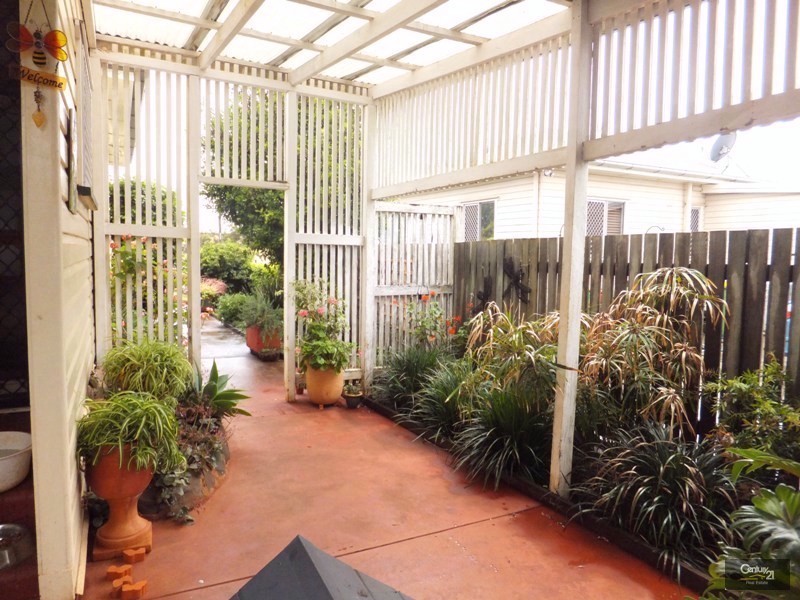 34 Buckland Street, Harristown QLD 4350