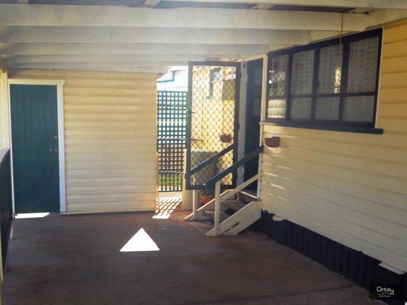 34 Underwood Crescent, Harristown QLD 4350