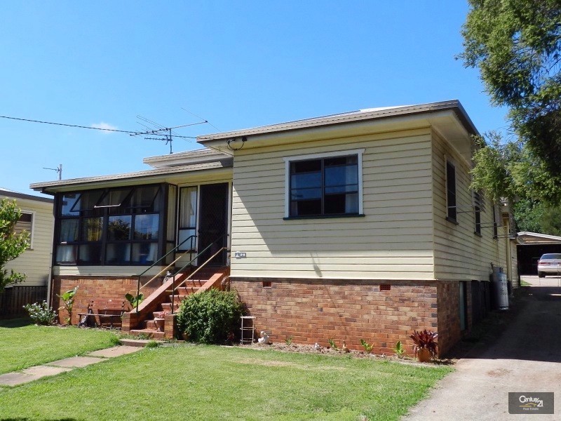 34 Underwood Crescent, Harristown QLD 4350