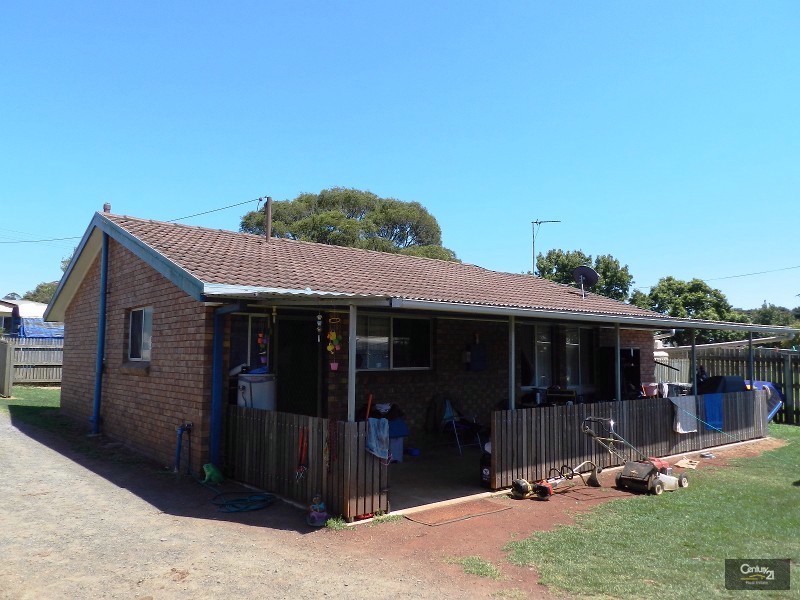 14-16 McDowall Street, Newtown QLD 4350