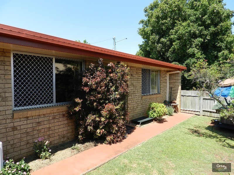 1/8 Claret Street, Wilsonton QLD 4350