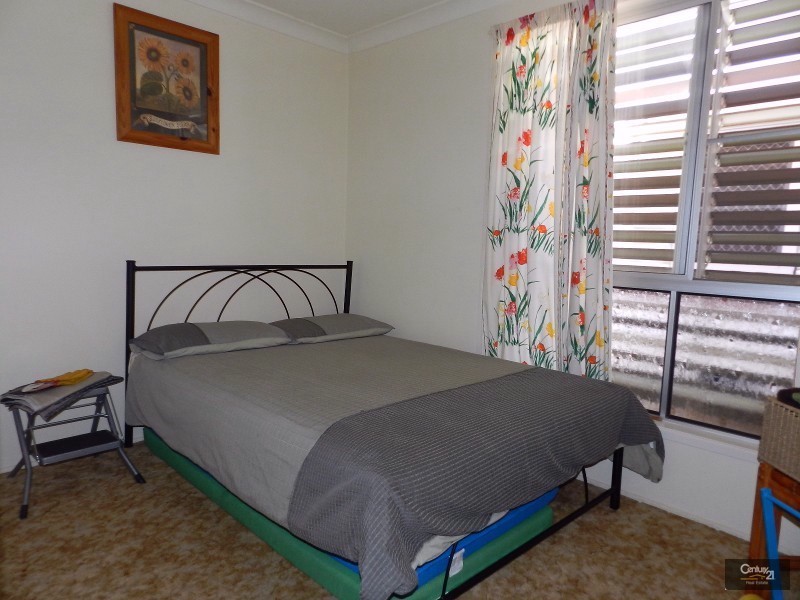 1/8 Claret Street, Wilsonton QLD 4350